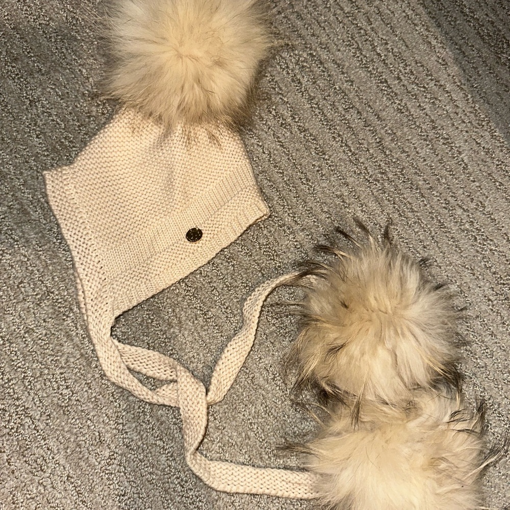 Petit Maison Cream Knit Hat with Fur Pom Poms